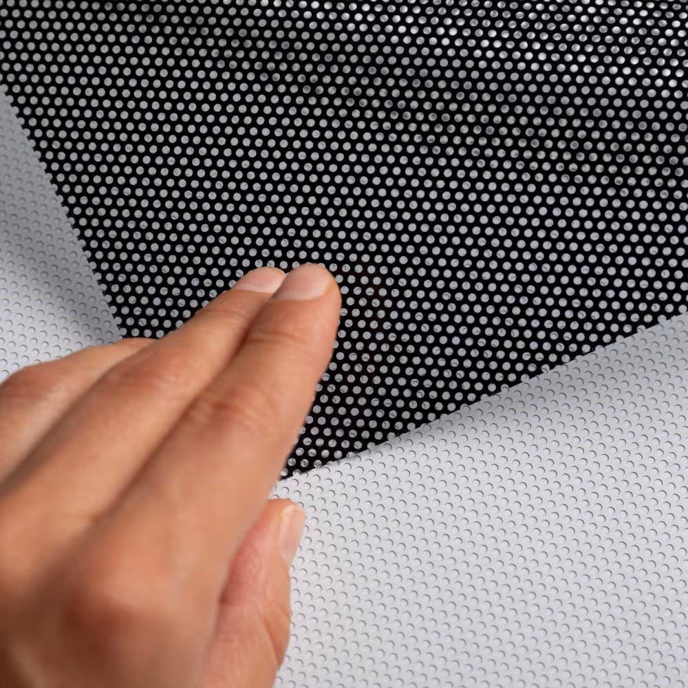 Vinil Microperfurado Impresso para Montras e Vidros (One Way Vision)